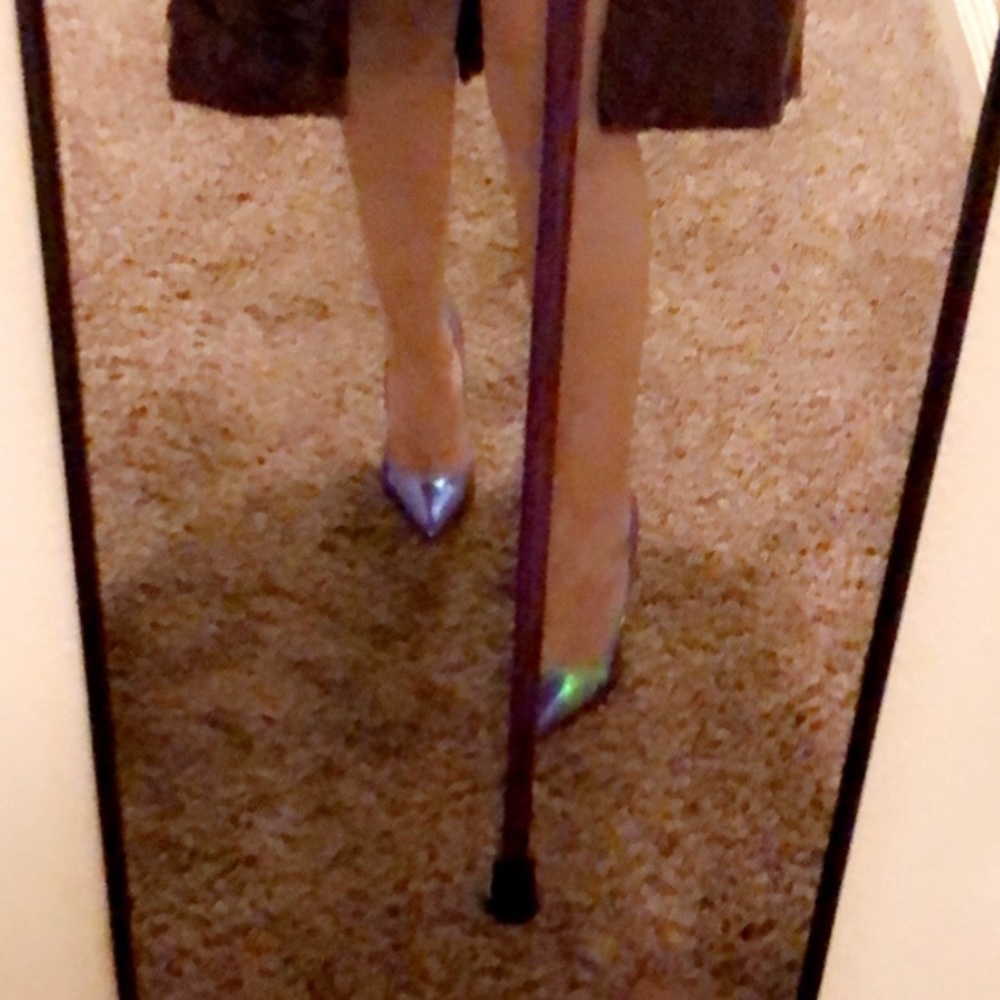 Holographic Heels